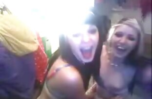 पार्टी में इस्तेमाल किया जा रहा दो गर्म सेक्सी एचडी मूवी हिंदी में लड़कियों